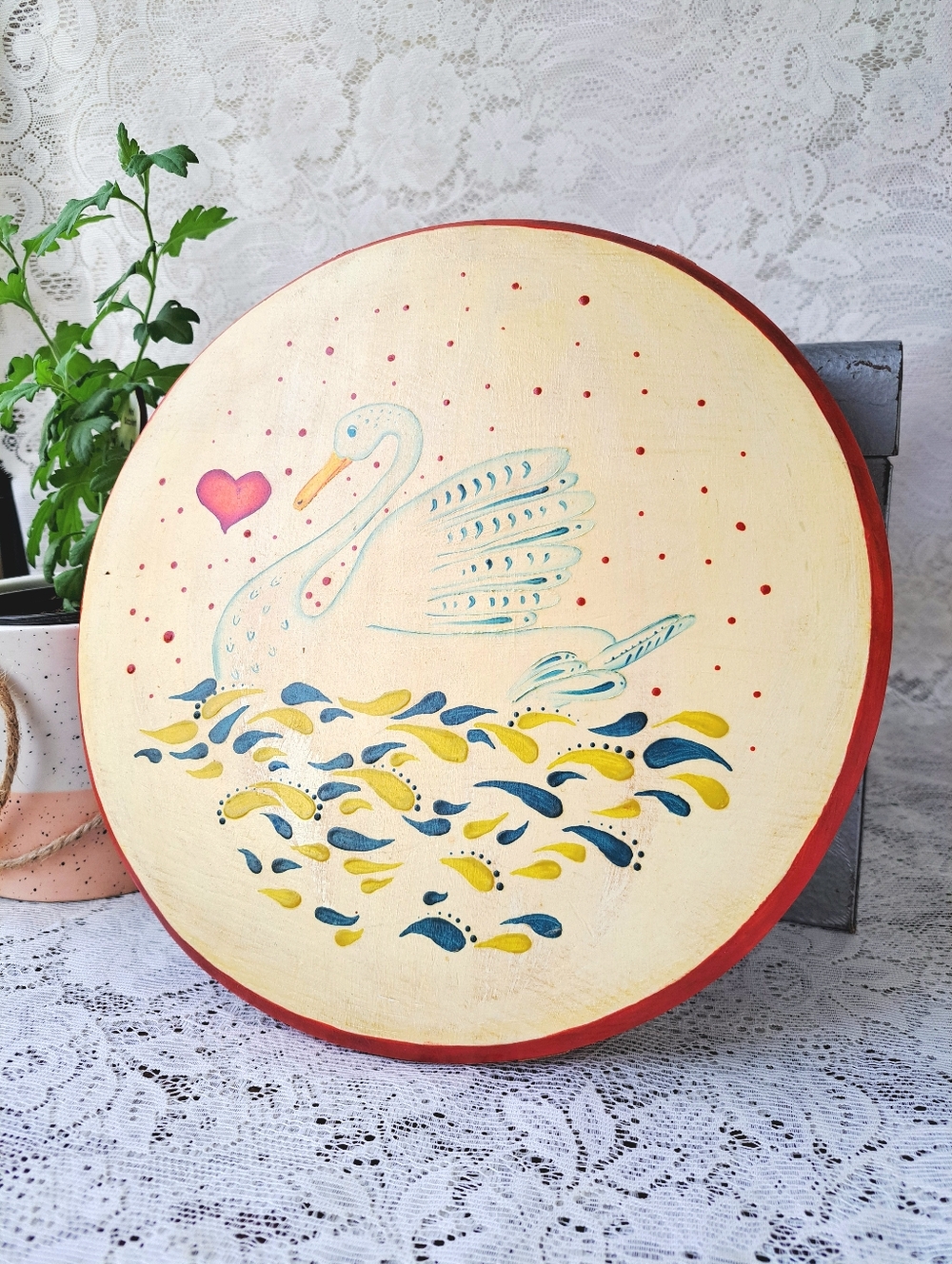 Vtg Rustic Farmhouse Folkart Wood Trivet Hand Painted Swan on Water 10" Round
